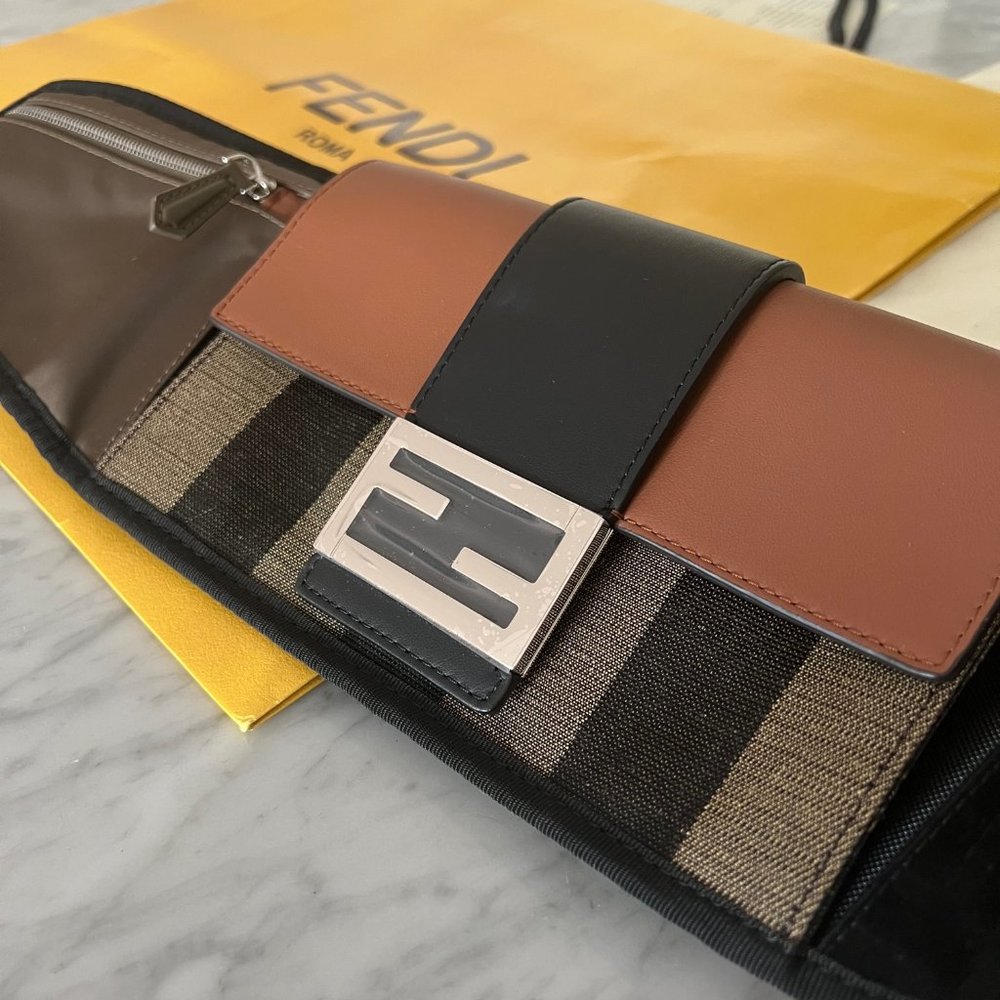 Forever FENDI Men’s belt / waist bag Brand New store receipt real leather